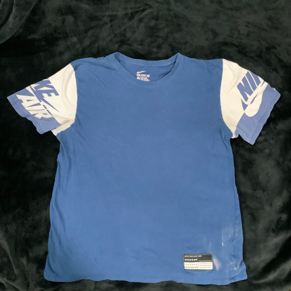 VINTAGE NIKE AIR T SHIRT